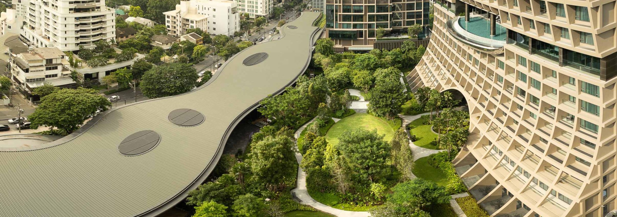 garden-sindhorn-kempinski-hotel-bangkok-thailandtravel