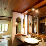 grand-deluxe-suite-garden-view-badkamer-thailand-travel