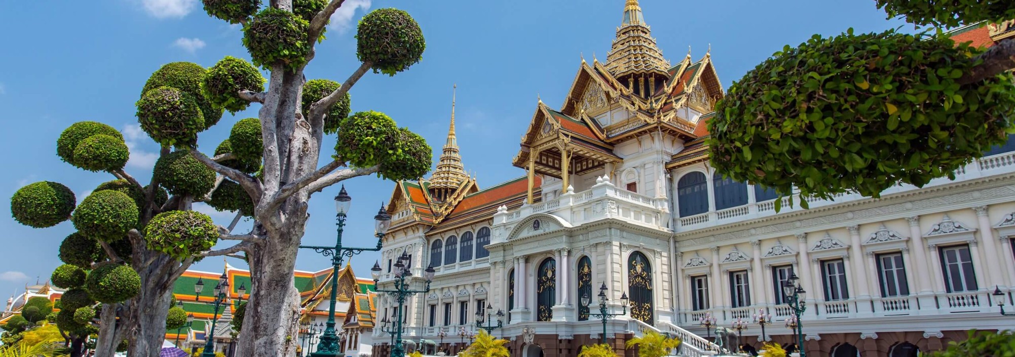 grand-palace-in-bangkok-thailand-travel