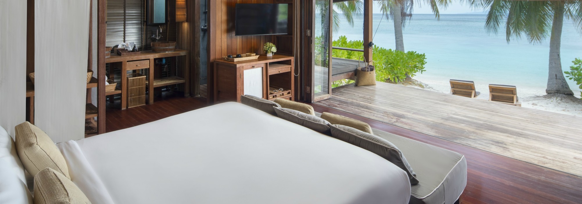 haad-tien-beach-resort-koh-tao-castaway-beach-villa-thailandtravel