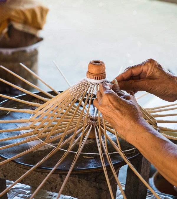 hand-made-umbrella-chiang-mai-thailandtravel