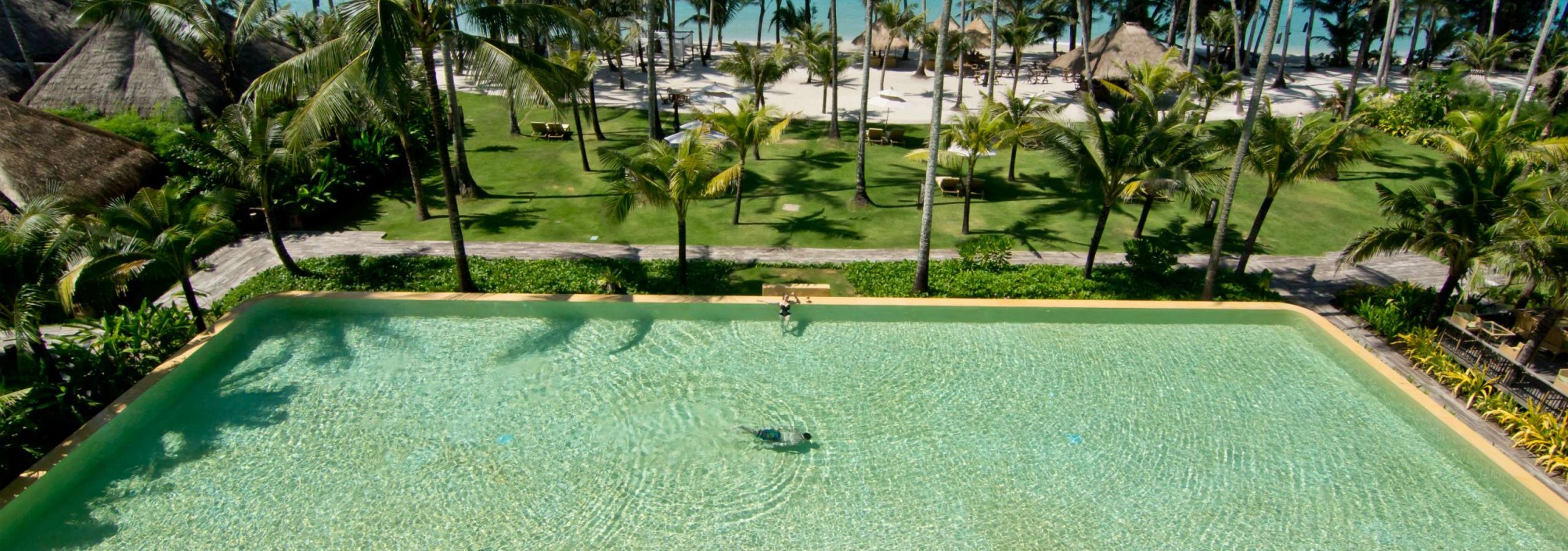 high-season-pool-villa-koh-kood-zwembad-strand-palmen-thailandtravel
