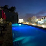 icon-bangkok-hotel-zwembad-avond-thailandtravel