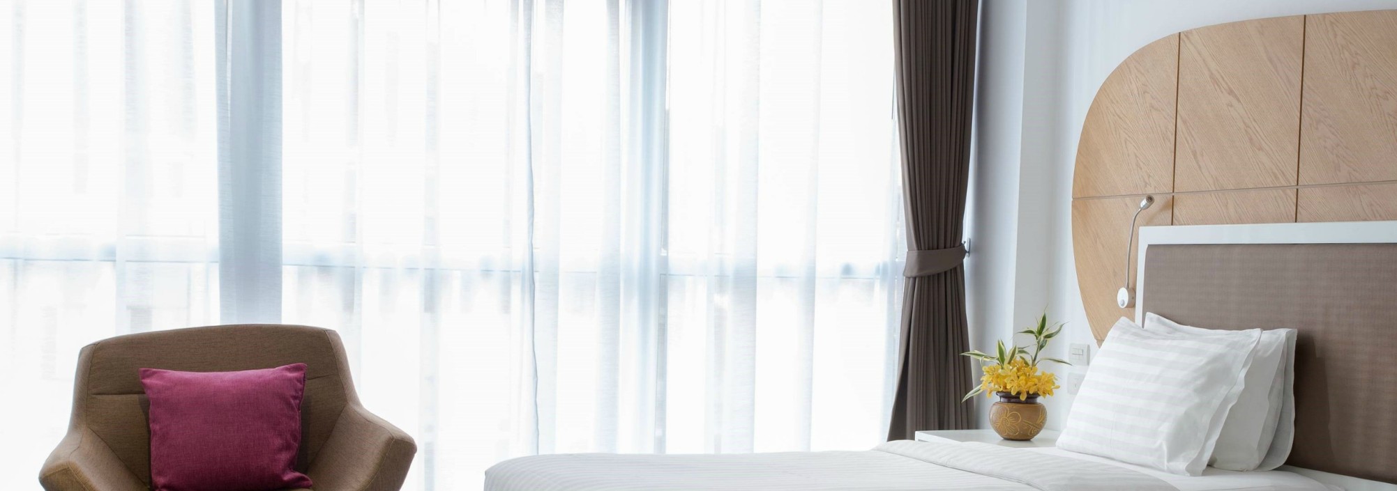 icon-hotel-bangkok-superior-room-twin-thailandtravel