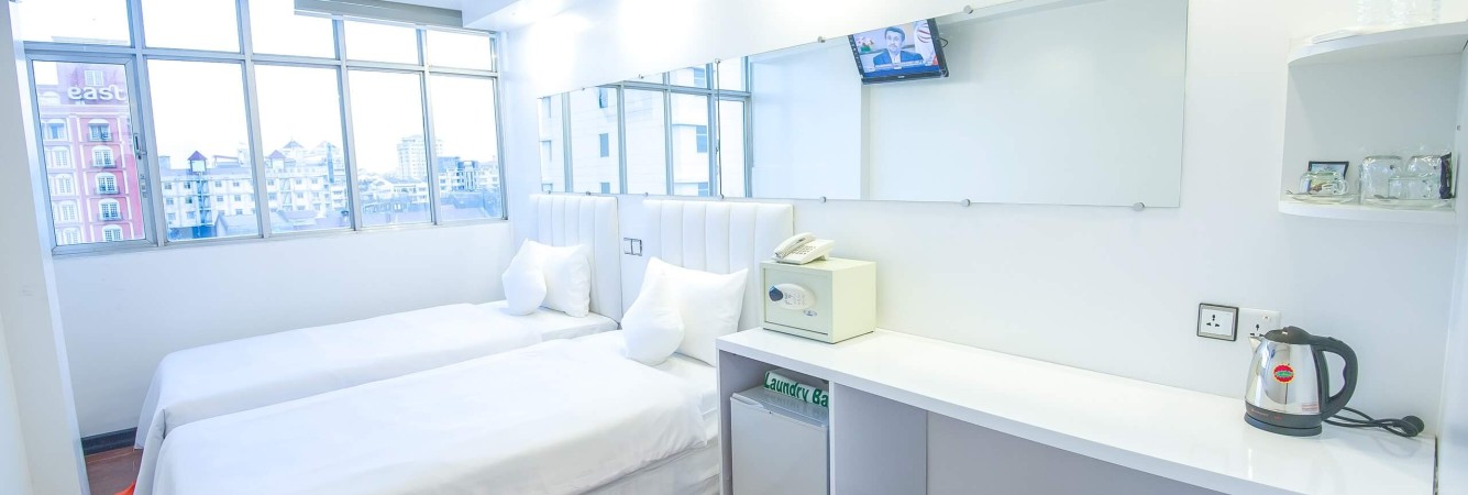 kamer-clover-city-center-hotel-plus-yangon-myanmar-1