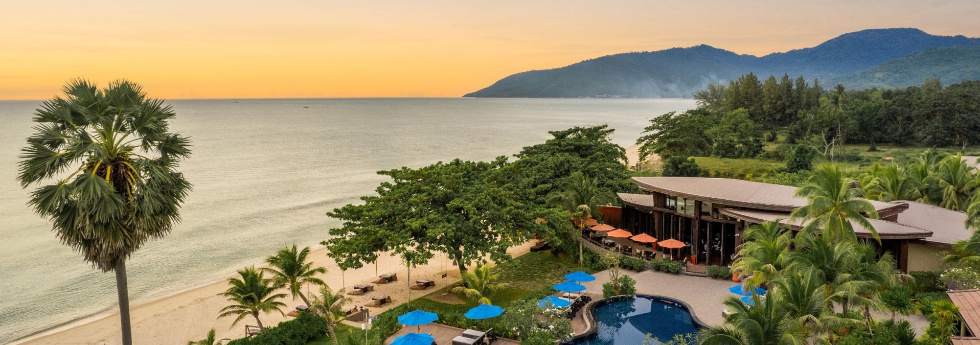 khanom-beach-resort-strand-zwembad-thailandtravel