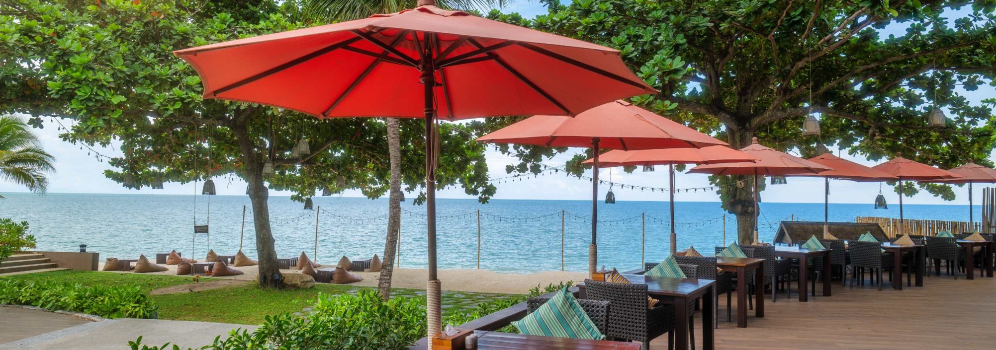 khanom-beach-resort-terras-thailandtravel