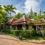 khao-lak-laguna-resort-oriental-villa-buitenkant-thailandtravel