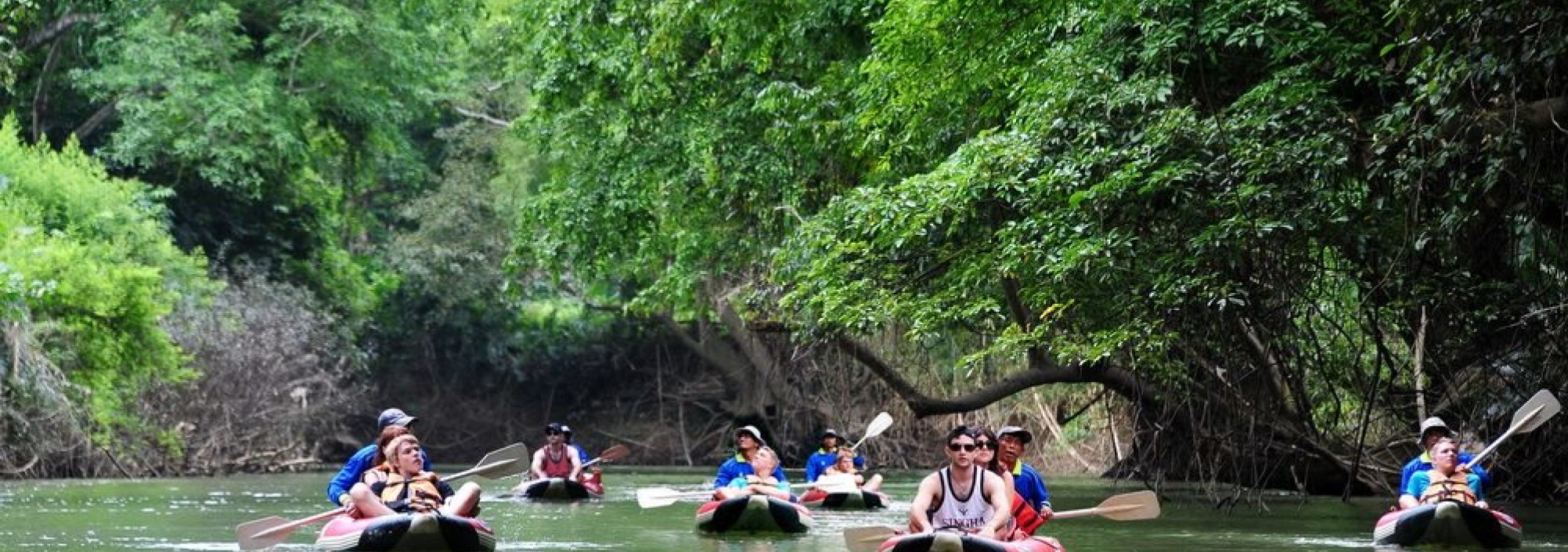 khao-sok-discovery-excursie-kanotocht-rivier-khaolak-thailandtravel