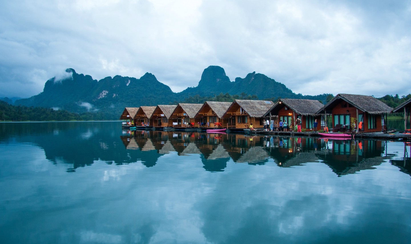 khao-sok-lake-floating-bungalows-thailandtravel