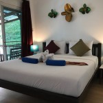 khao-sok-montania-lifestyle-hotel-thai-classic-room-king-terras-thailandtravel