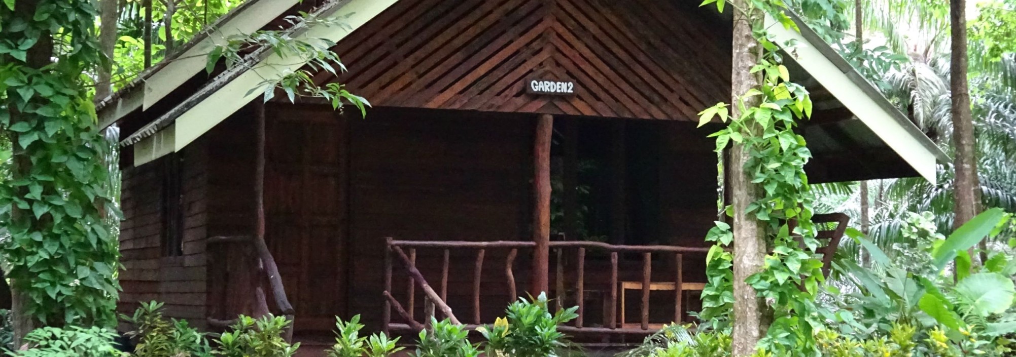 khaosok-riversidecottage-hotel-bungalow-nationalpark-thailandtravel