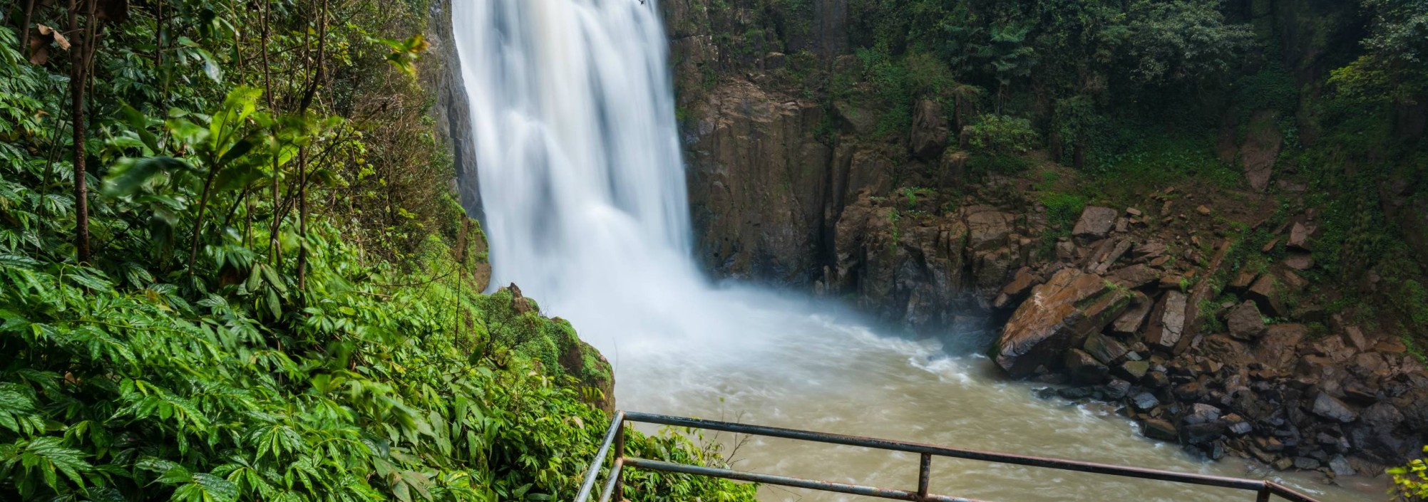khaoyai-nationalpark-waterval-thailandtravel