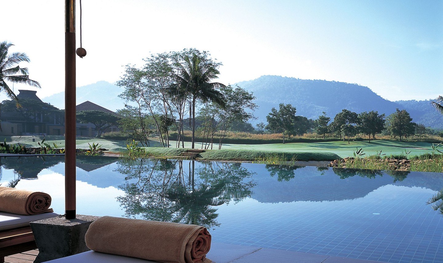 kirimaya-khaoyai-zwembad-bergen-thailandtravel