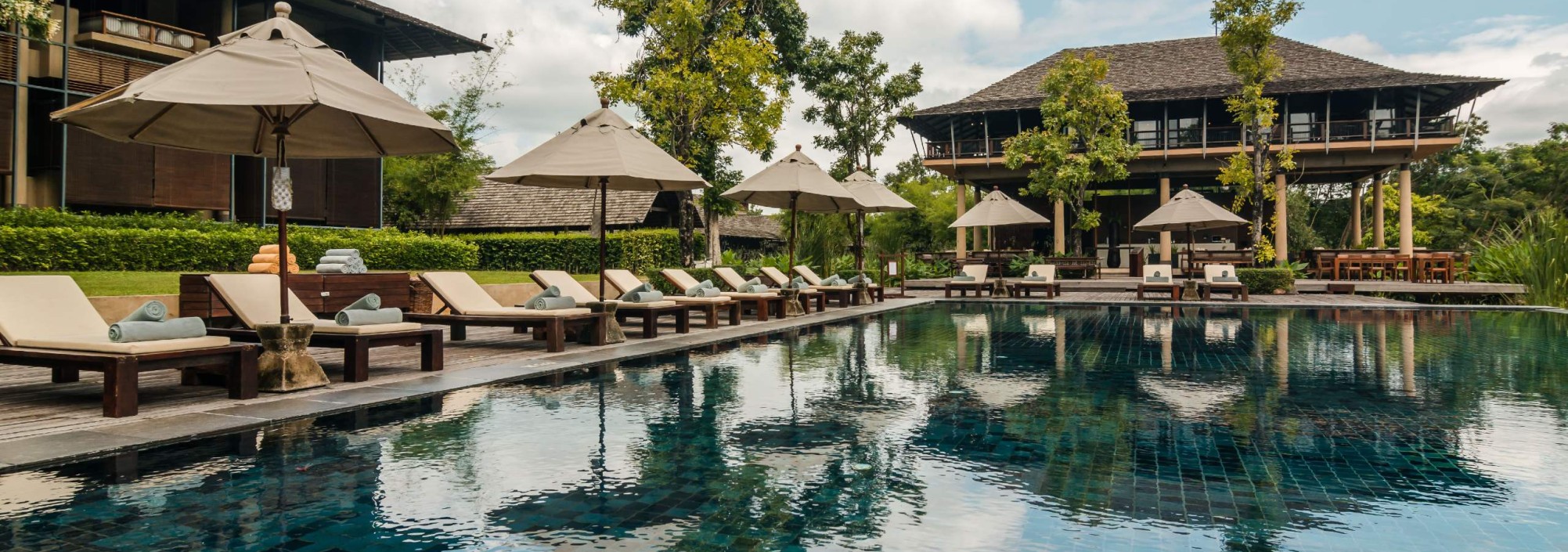 kirimaya-khaoyai-zwembad-ligbedden-thailandtravel