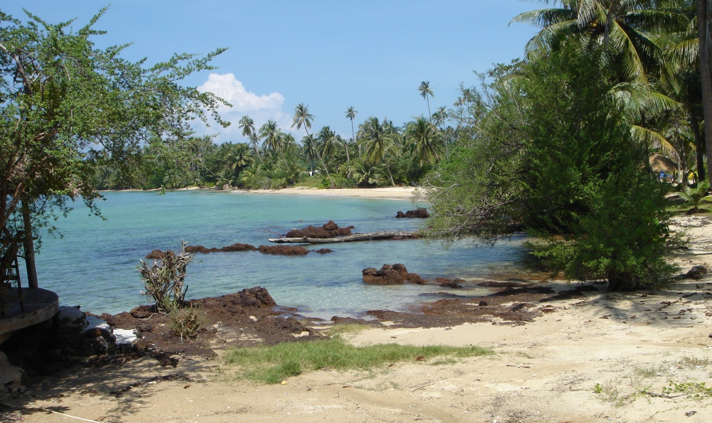 kohmak-zee-helder-rotsen-thailandtravel