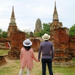 koppel-in-ayutthaya-in-historical-park-thailandtravel