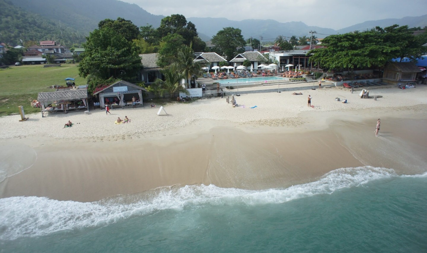 lamai-wanta-beach-resort-zwembad-strand-thailandtravel