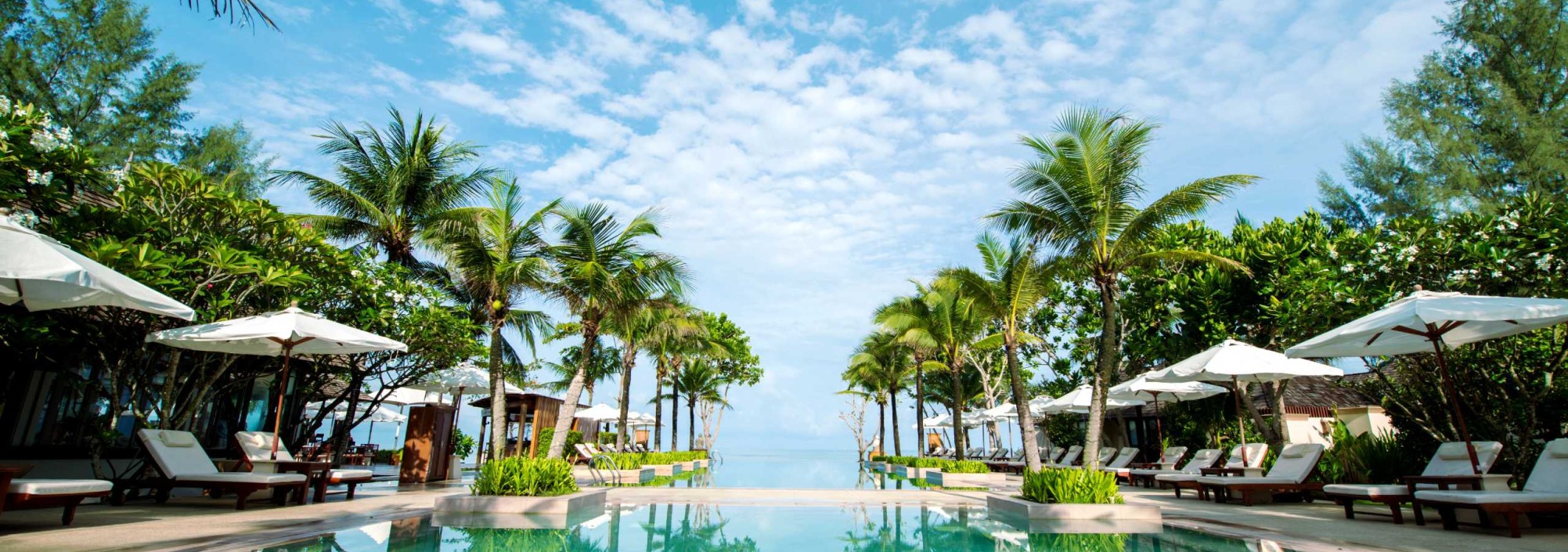 layana-infinity-pool-koh-lanta-thailandtravel