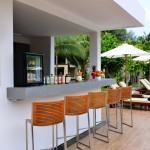 layanafb-white-bar-koh-lanta-thailandtravel