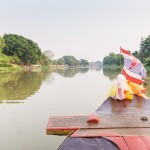 local-life-along-ping-river-by-boat-rivier-samlor-thailandtravel
