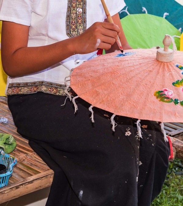 lokale-ambachten-parasol-verven-bo-sang-thailandtravel