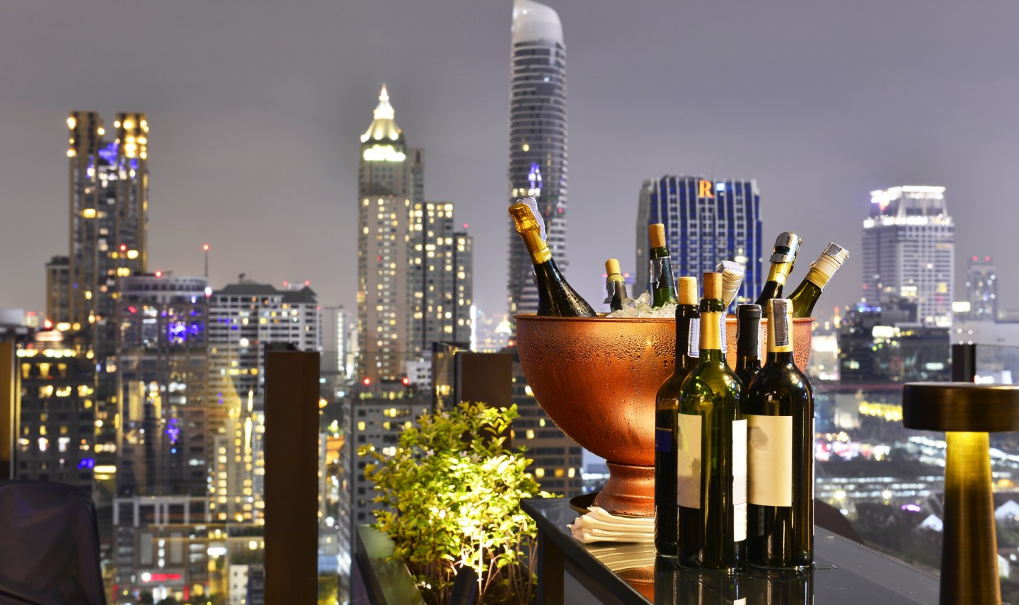 luxe-rooftop-bangkok