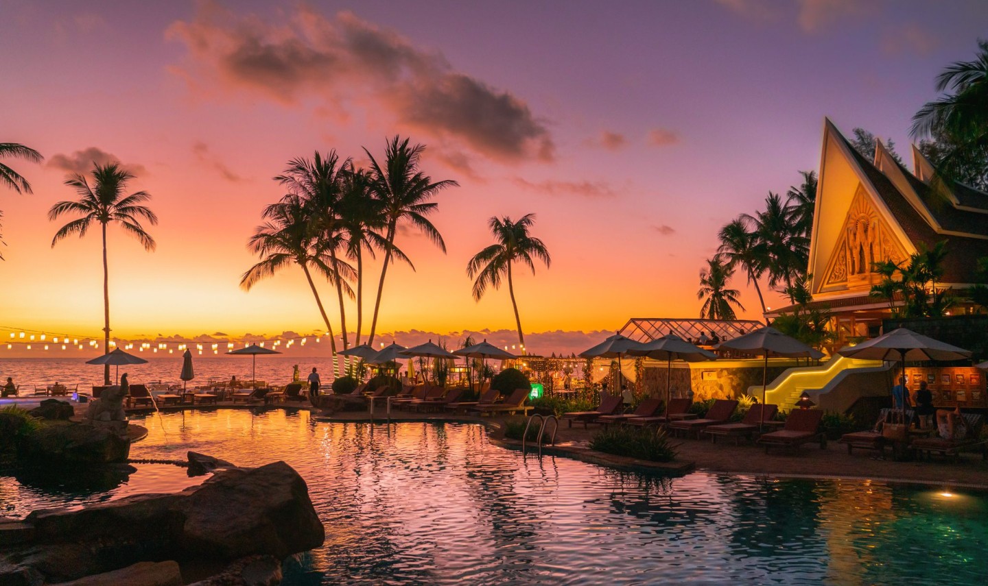 main-pool-3-santhiya-koh-chang
