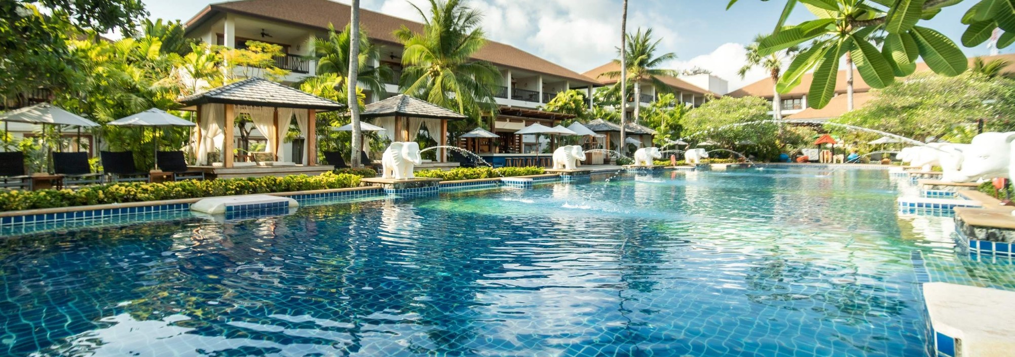 main-pool-bandara-koh-samui-thailandtravel