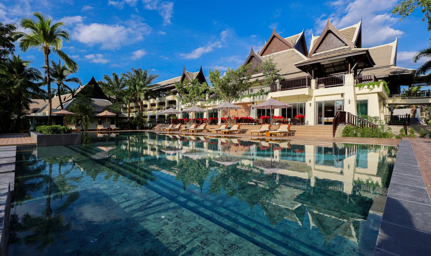 main-pool-la-solaya-khao-lak-thailandtravel