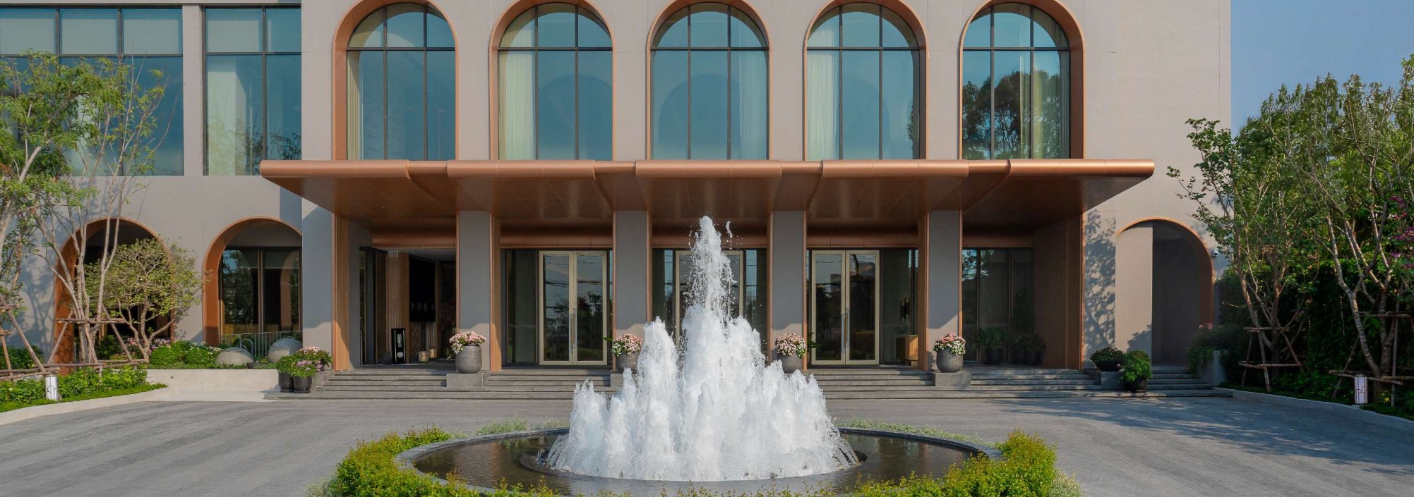 melia-pattaya-entrance-thailandtravel
