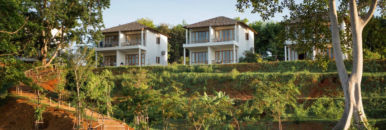 mira-montra-koh-mak-hill-top-sea-view-room-building-kamer-thailandtravel