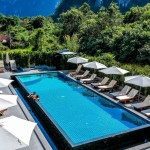 montania-lifestyle-hotel-khao-sok-zwembad-parasol-thailandtravel