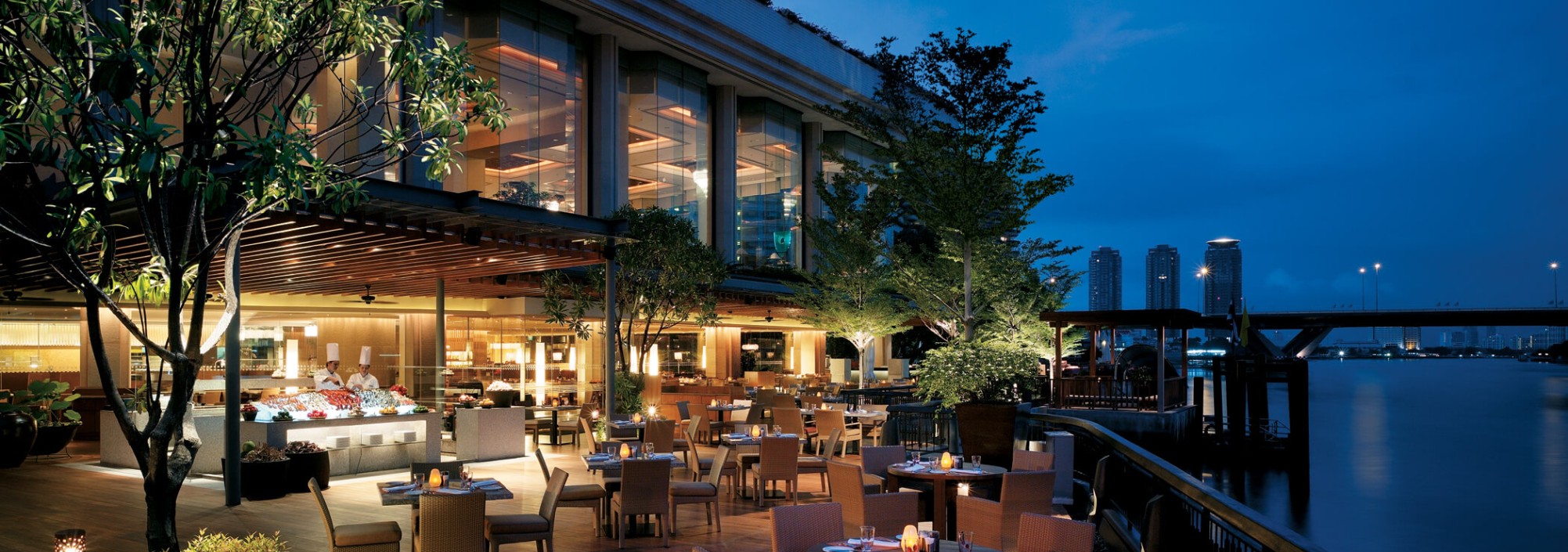 next2cafe-shangri-la-hotel-bangkok-thailandtravel