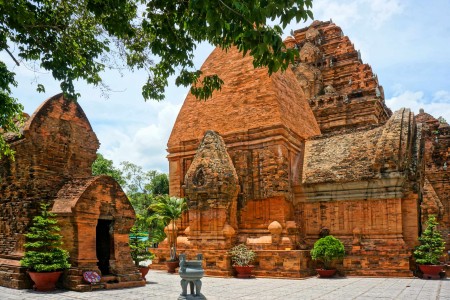 nha-trang-po-nagar-tower3
