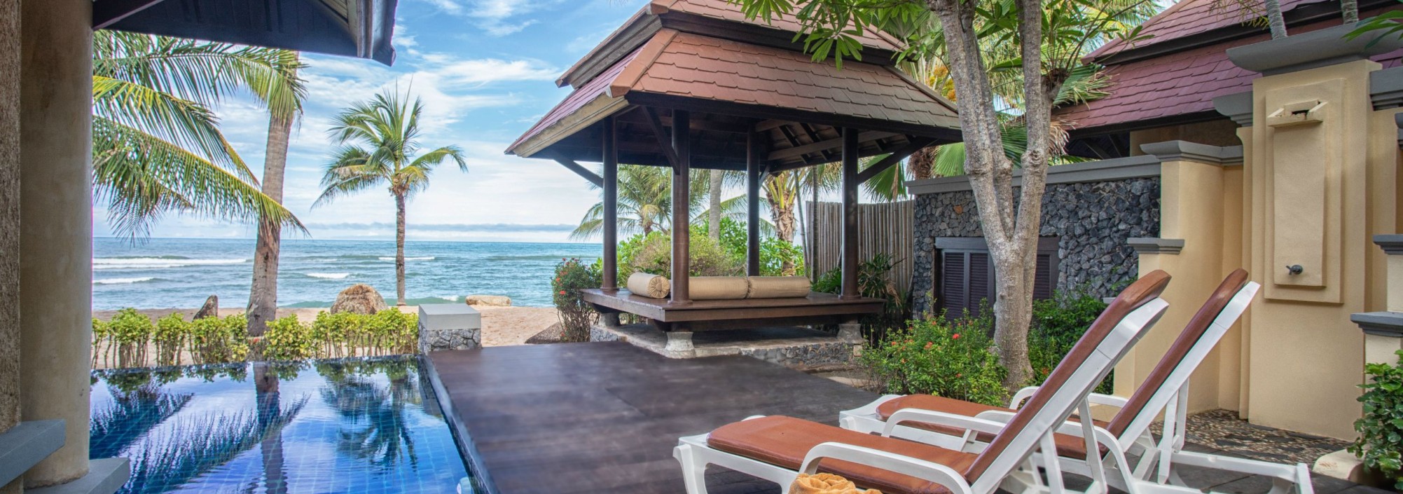 nora-beach-resort-koh-samui-beachfront-pool-villa-thailandtravel