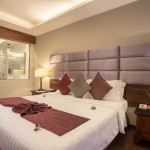 nora-beach-resort-koh-samui-deluxe-building-slaapkamer-thailandtravel