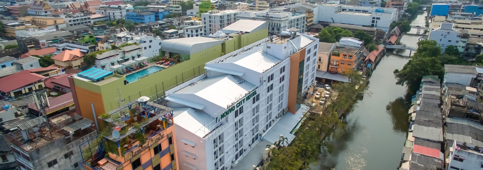 nouvo-city-hotel-bangkok-canal-gebouwen-thailandtravel