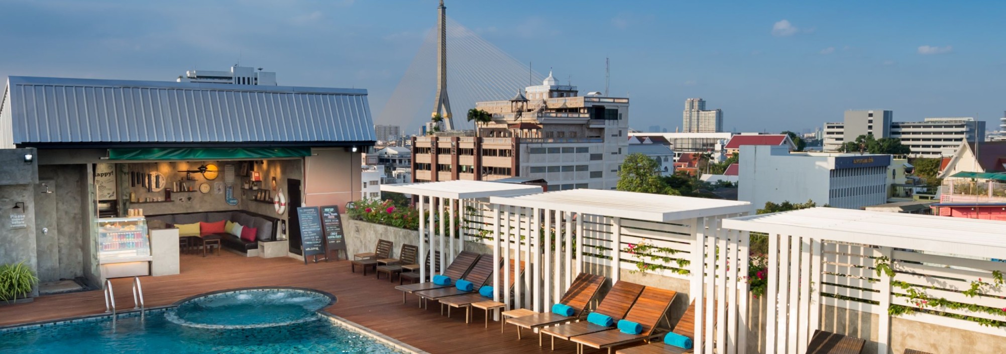 nouvo-city-hotel-bangkok-rooftop-pool-zwembad-uitzicht-thailandtravel