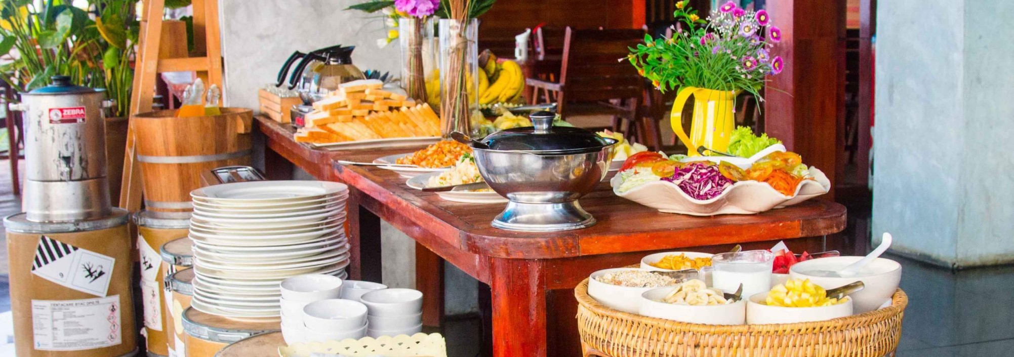 ontbijt-khao-sok-boutique-camps-thailand-travel