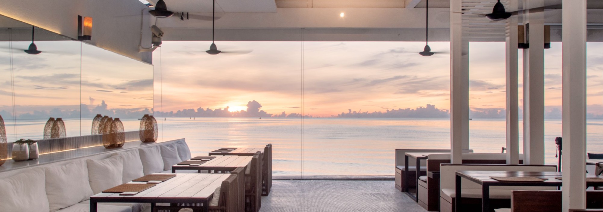 outside-restaurant-putahracsa-hua-hin-thailandtravel