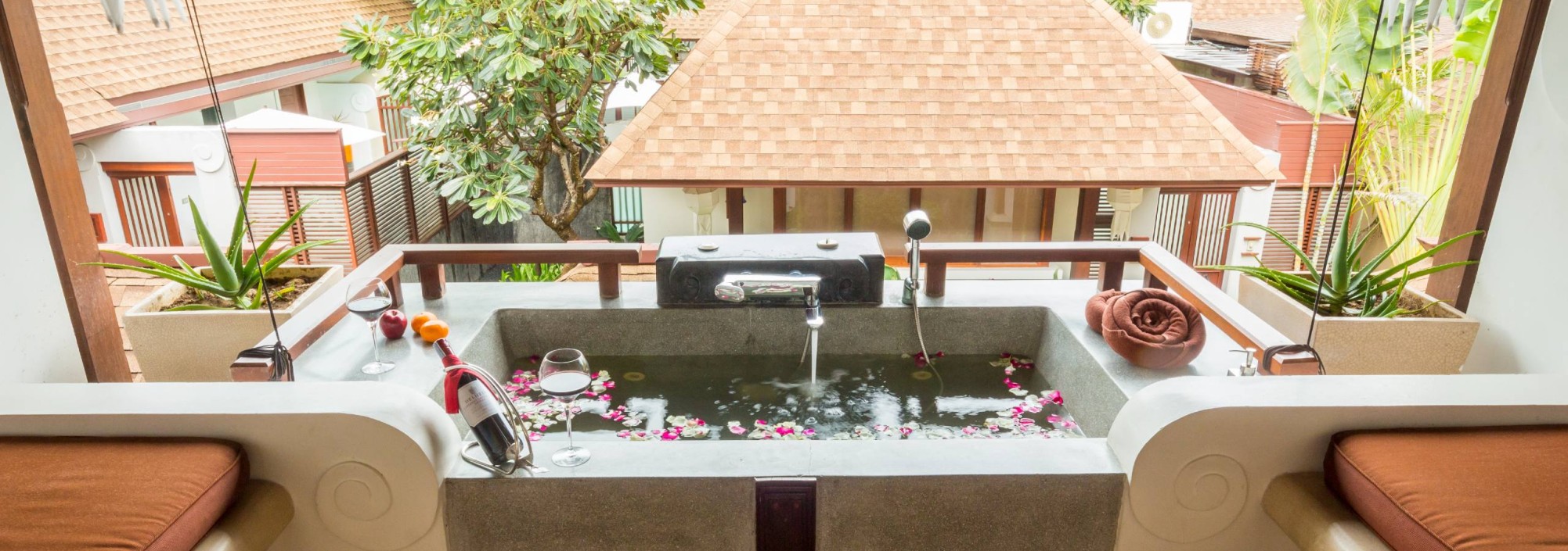 pavilion-samui-resort-deluxe-balcony-suite-terras-balkon-thailandtravel