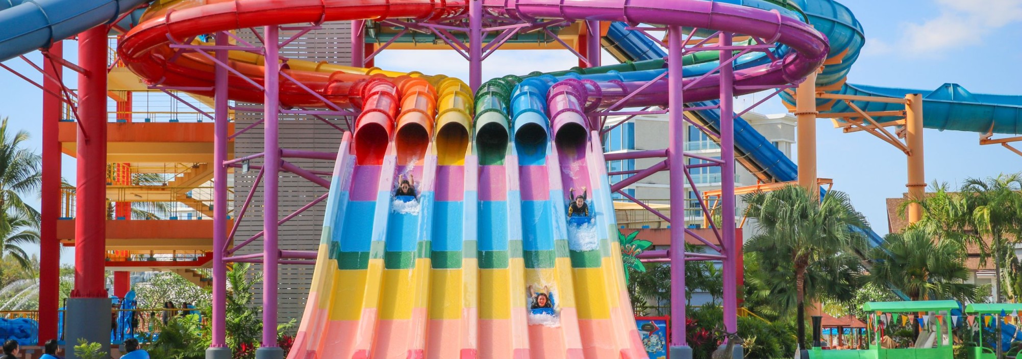 phuket-splash-jungle-park-glijbanen-thailandtravel