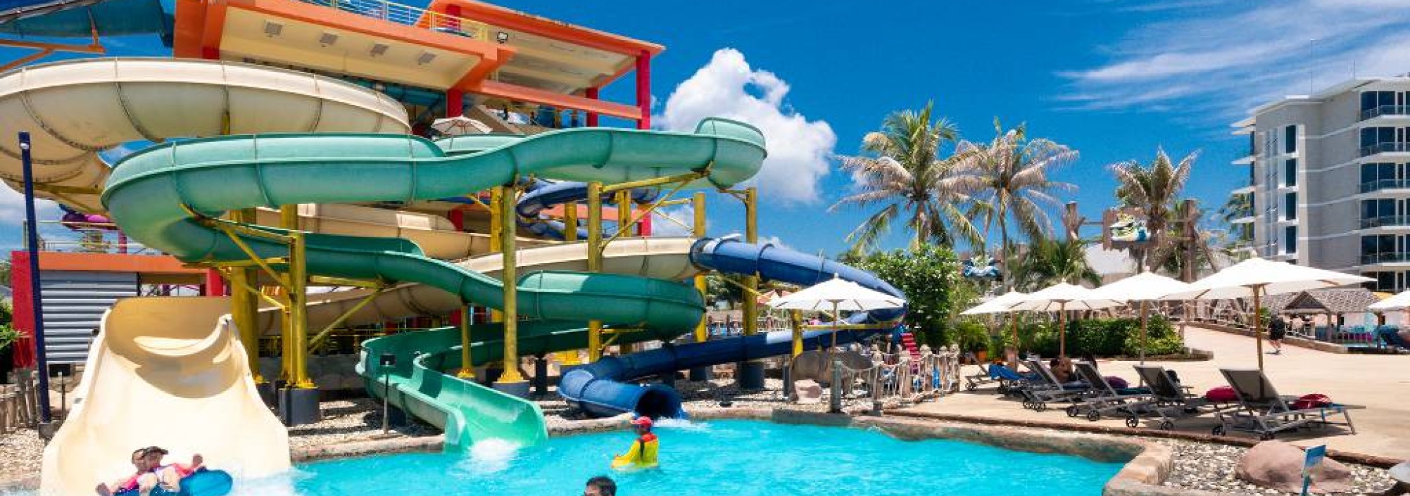 phuket-splash-jungle-park-zwembad-glijbaan-thailandtravel