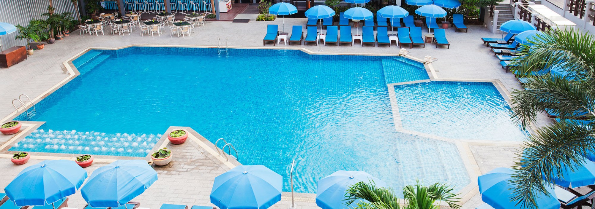 pool-areca-lodge-pattaya-thailandtravel