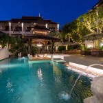 pool-night-time-puripunn-chiang-mai-thailandtravel