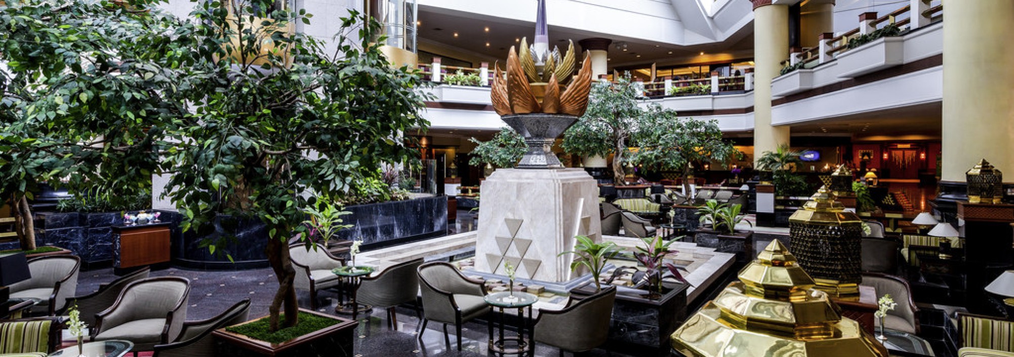 pullman-khon-kaen-lobby-thailandtravel