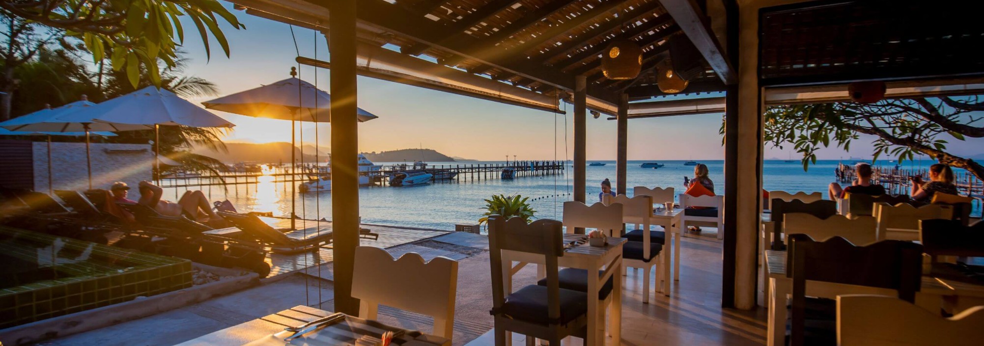 punnpreeda-beach-resort-kohsamui-zonsondergang-restaurant-thailandtravel
