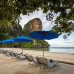 railay-bay-resort-strand-rotsen-ligbeddeb-thailandtravel-1