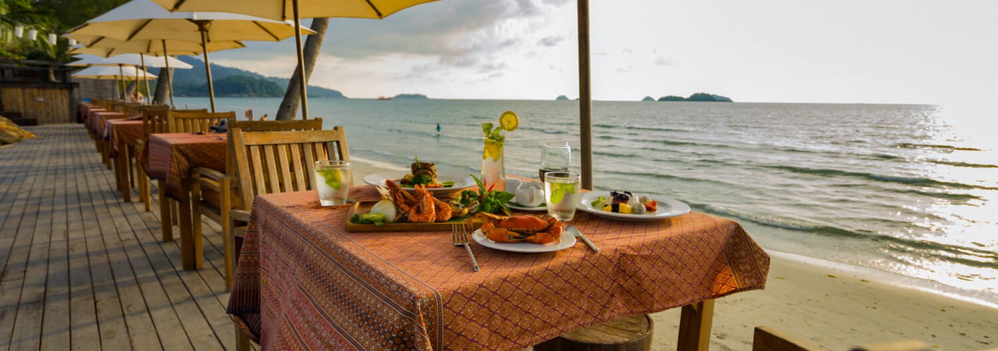 restaurant-bar-strand-santhiya-tree-resort-thailandtravel